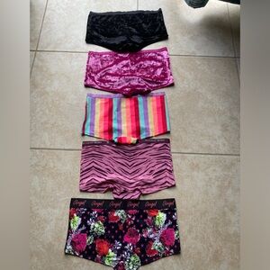 Brand new Victoria’s Secret with tags assorted colors Women’s boy shorts. Sz M